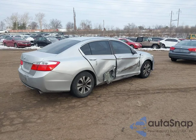 1HGCR2F31DA026995: 44306683