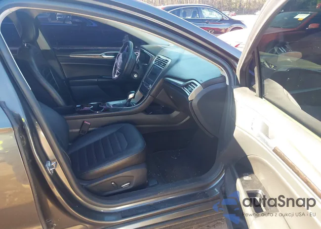 3FA6P0HD9FR256018: 44306761