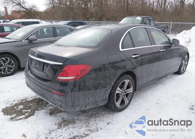 WDDZF4JB5JA438690: 44306770