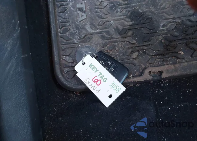 3VWC57BU8KM121539: 44308119