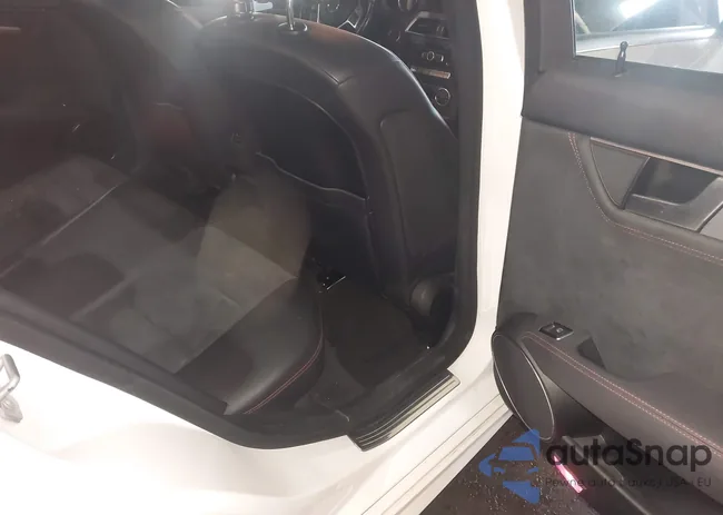 WDDGF8AB3DR244325: 44308126