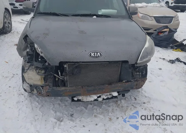 KNDJT2A61D7554865: 44308149