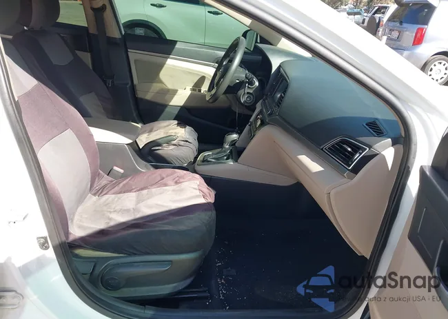 5NPD84LF5HH003332: 44308170