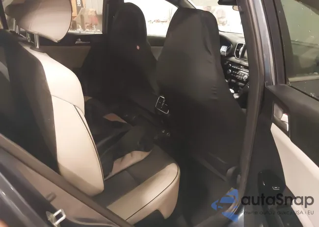 KNDPNCAC5J7409033: 44308283