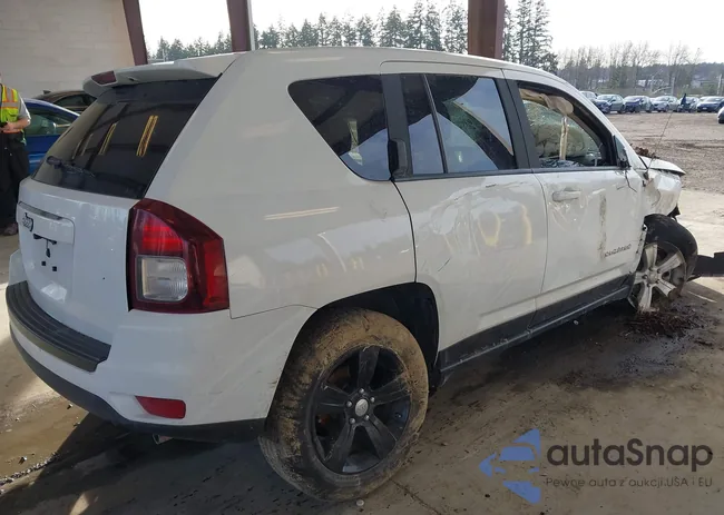 1C4NJDBB7GD722724: 44308290