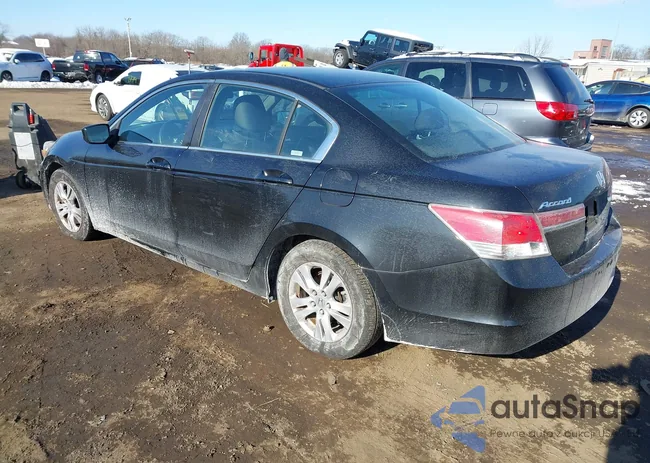 1HGCP2F61CA108661: 44308304