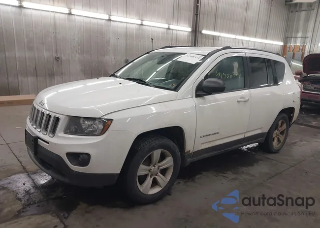 1C4NJDBB4GD637856: 44308324