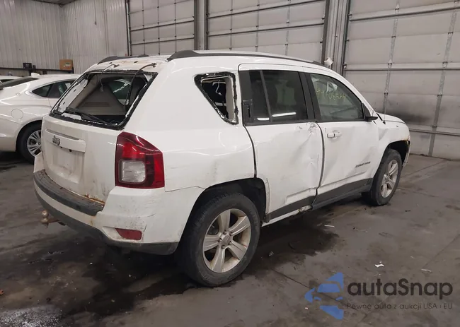 1C4NJDBB4GD637856: 44308324