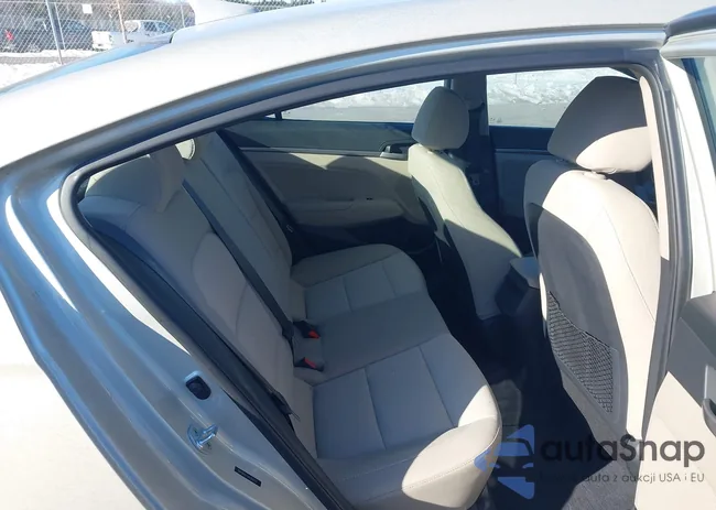 5NPD84LF6HH208237: 44308527