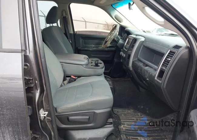 3C6RR7KT3JG178423: 44307685