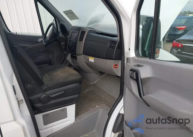 WD3PE7CCXFP146656: 44307776