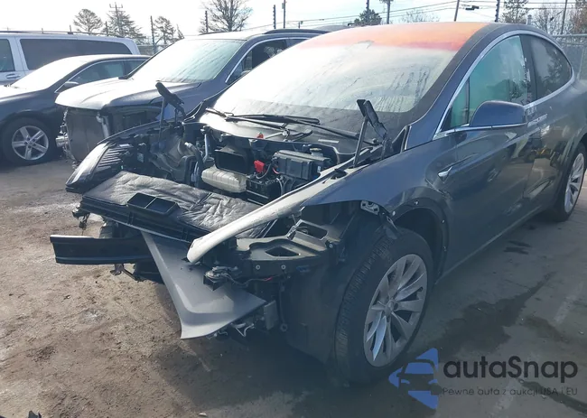 5YJXCBE21LF250168: 44307810