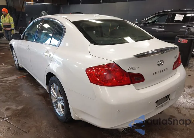 JN1CV6AR8DM770009: 44307811