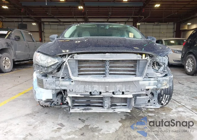 3FA6P0HD7LR113645: 44307836