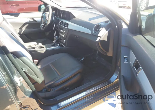 WDDGF4HB2DA848252: 44307900