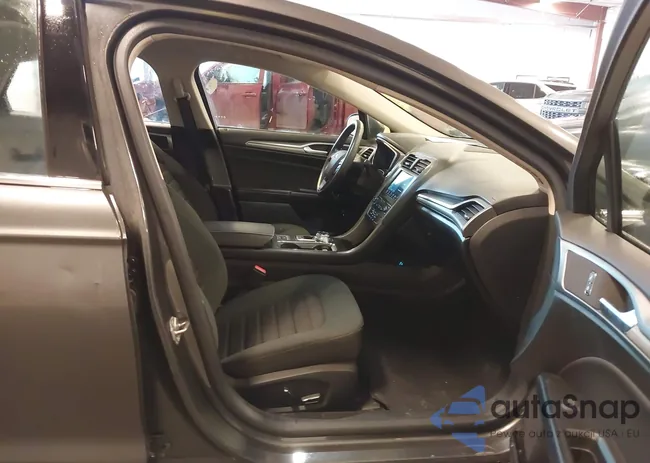 3FA6P0LUXKR276764: 44307919