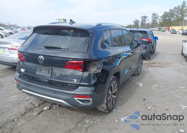 3VVLX7B24NM083115: 44308019