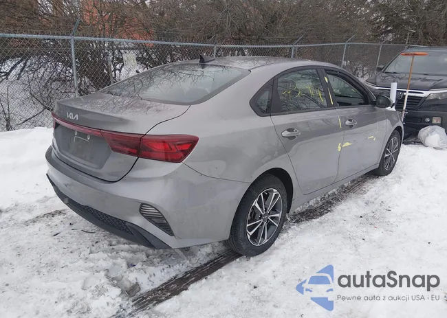 3KPF24AD7PE605129: 44309146