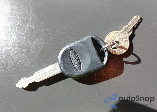 1FMCU96H45KB86703: 44309313