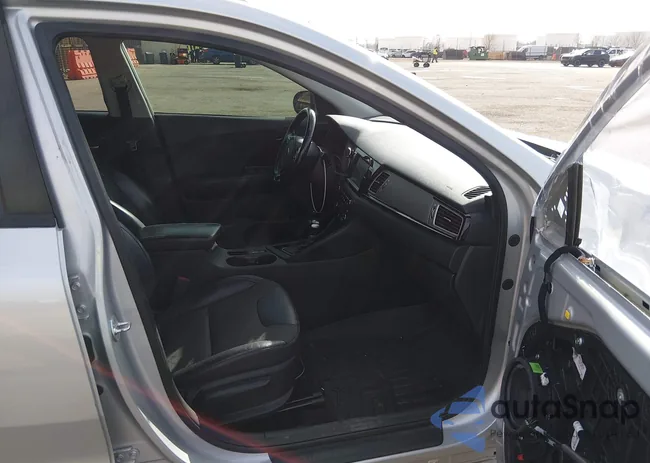 KNDCC3LC8J5142192: 44309474