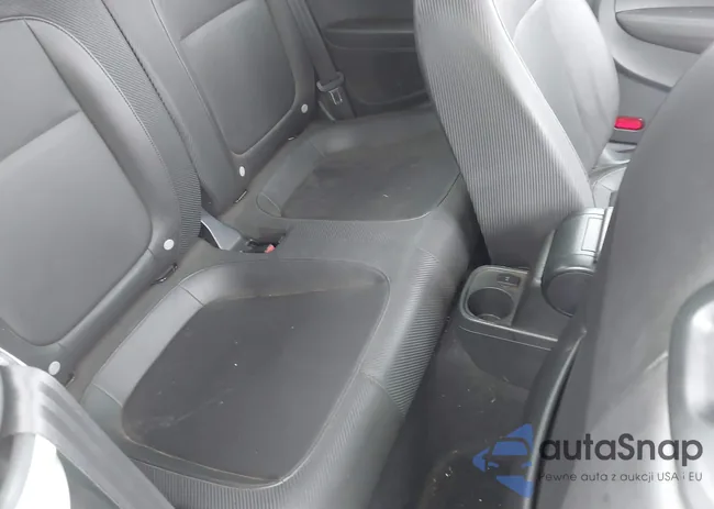 3VW5L7AT0EM818778: 44309537