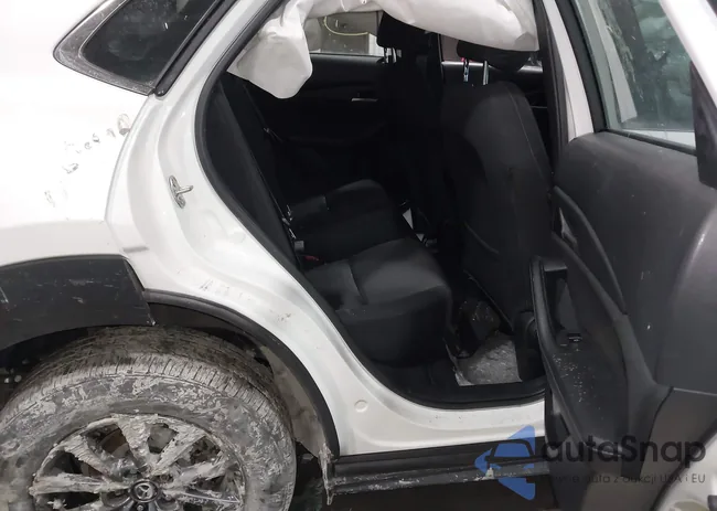 3MVDMBAL8NM437421: 44308657