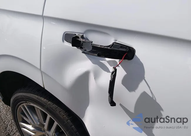 1FMJU2A81REA36882: 44308672