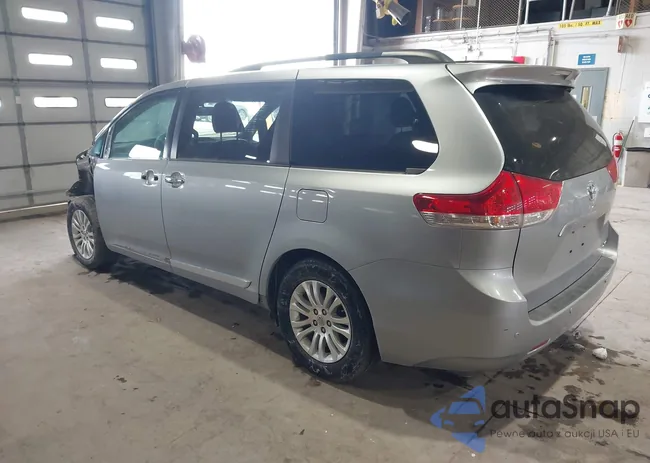 5TDYK3DC0ES492908: 44308711