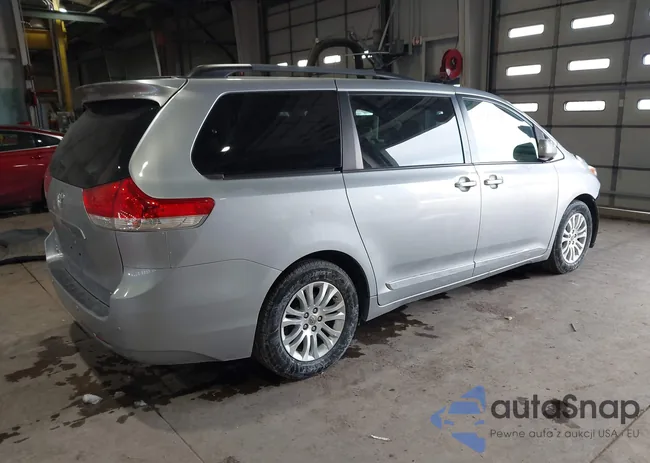 5TDYK3DC0ES492908: 44308711