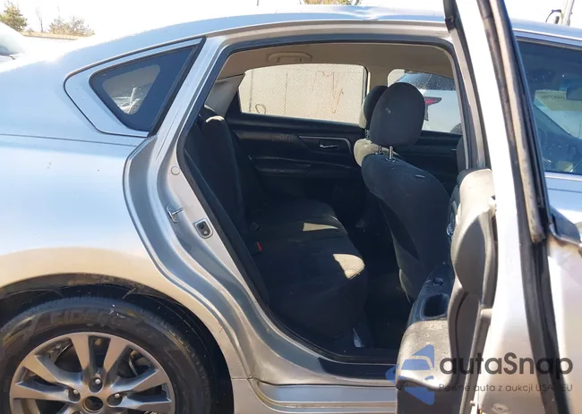 1N4AL3AP5FC465458: 44308796