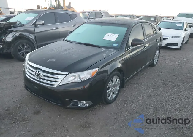 4T1BK3DB7CU449197: 44308868