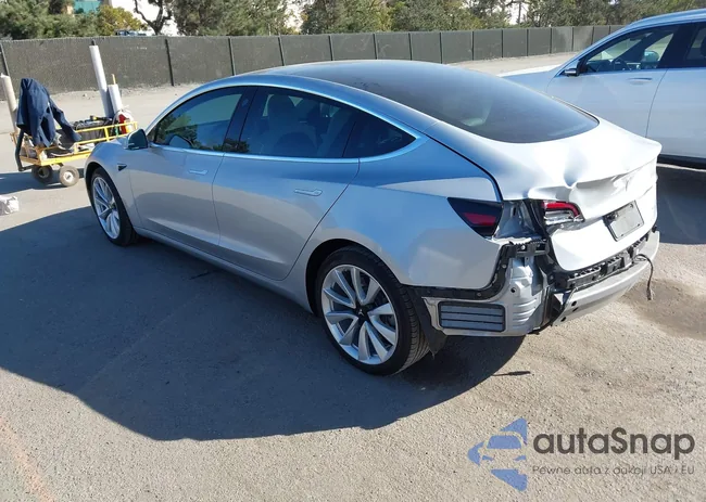 5YJ3E1EB3KF192355: 44308876