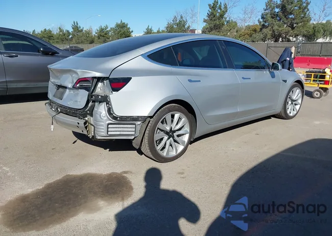 5YJ3E1EB3KF192355: 44308876