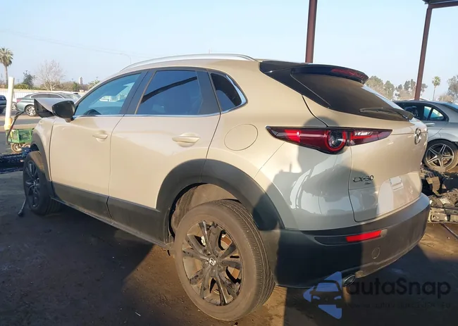 3MVDMBBM3RM639869: 44308888