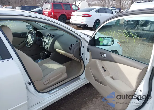 1N4AL2AP3BC109661: 44308989