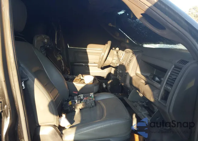 3C6TR5CT5EG167311: 44310079