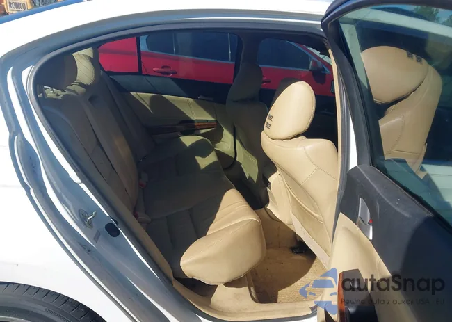 1HGCP2F8XBA156403: 44310215