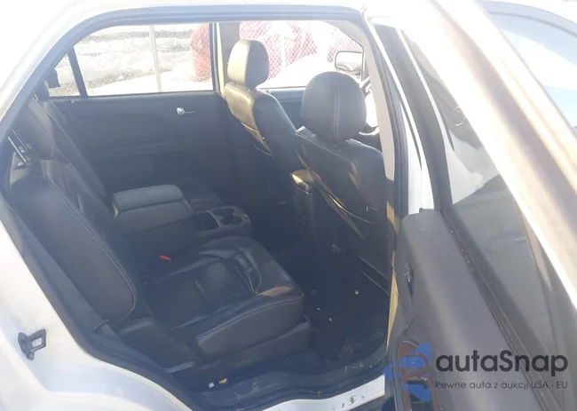 1FMDK03W28GA12239: 44310327