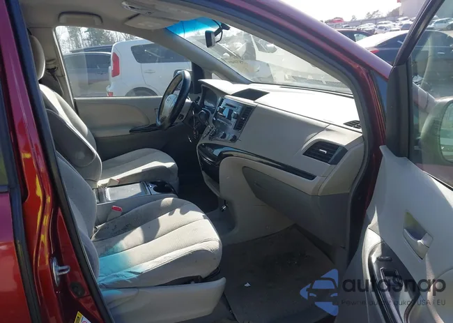 5TDKK3DC1CS235579: 44310409