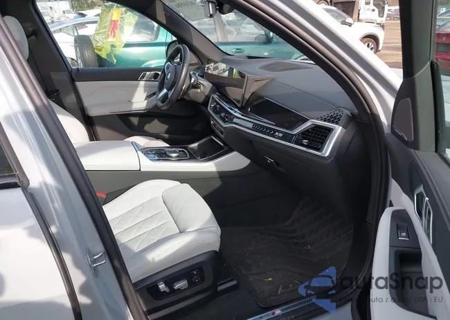 5UX23EU00R9S60428: 44310584