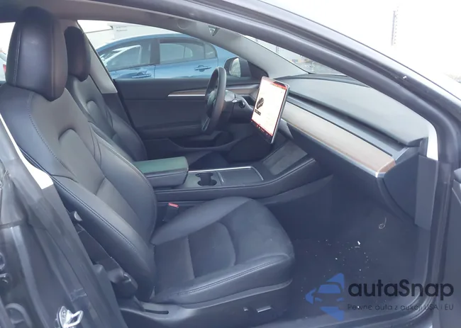 5YJ3E1EA4PF683046: 44310589