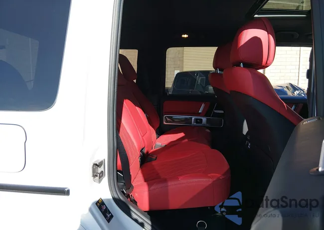 W1NYC7HJ8NX453144: 44309659