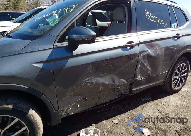 3VV0B7AX8MM059638: 44309747