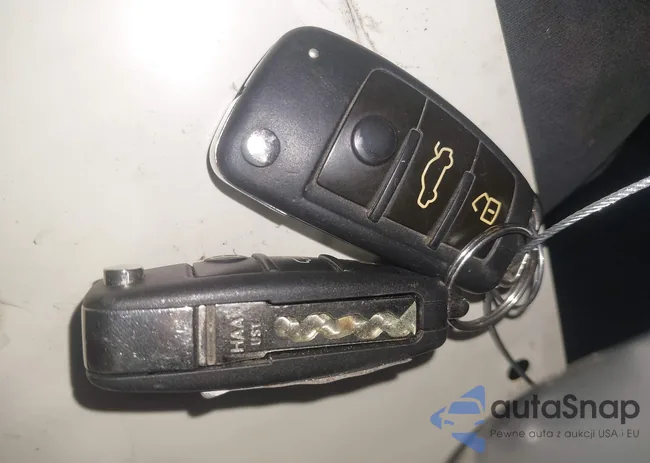 WAUTPBFF2JA076800: 44309814