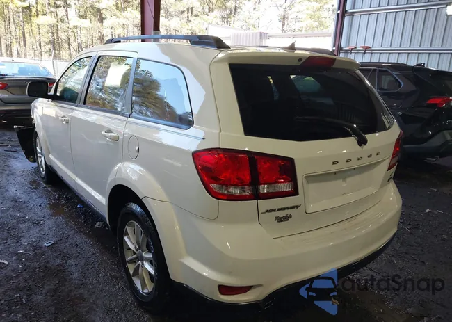 3C4PDCBGXGT100215: 44309837