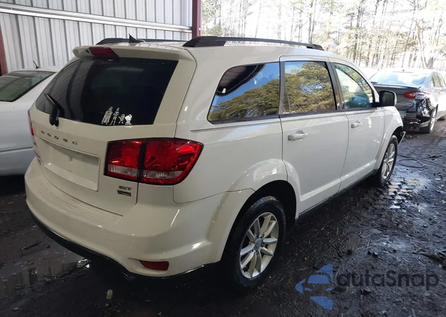 3C4PDCBGXGT100215: 44309837