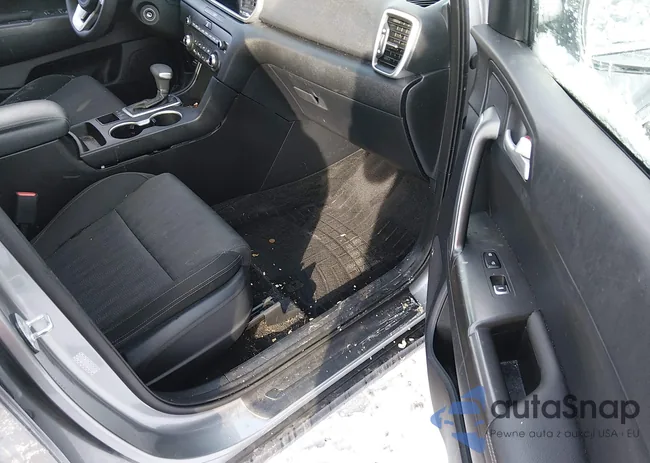 KNDPMCAC2N7983839: 44309918