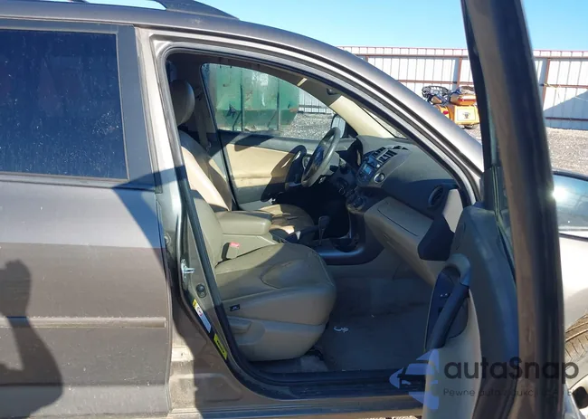 JTMZF4DV1AD027169: 44309941