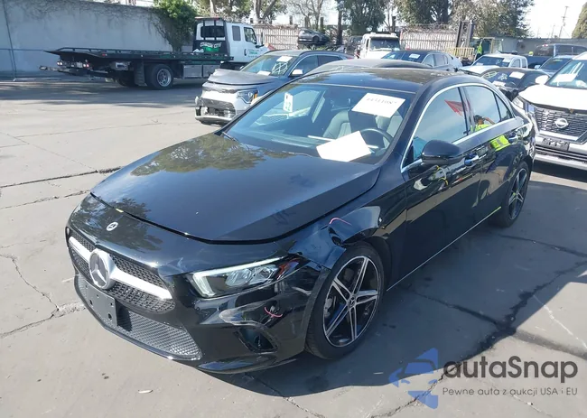 W1K3G4EB2NJ377771: 44311087