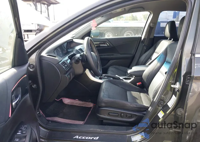 1HGCR2F52DA226351: 44311096